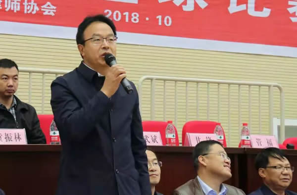 为进一步加强我省律师行业文化建设，展现我省律师良好的精神面貌，营造积极向上、奋发有为的氛围，10月13日，由甘肃省律师协会主办、天水市律师协会承办的甘肃律师行业首届篮球比赛在天水拉开帷幕。