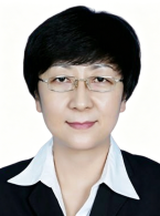 秦英英，女，汉族，1970年10月生，本科学历，中共党员。现任甘肃省律师行业党委委员、甘肃省律师协会秘书长。